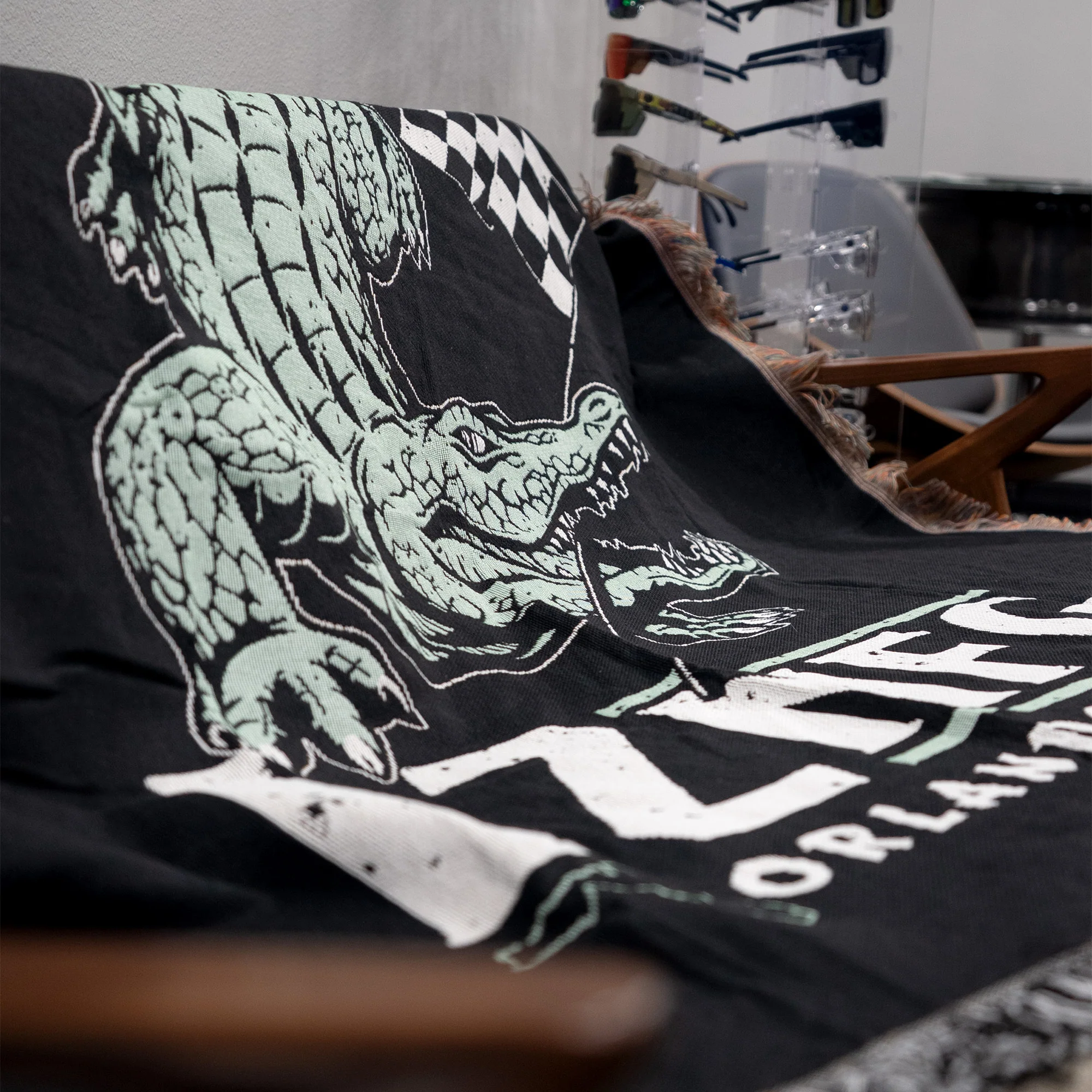 Marsh Woven Blanket - Image 5